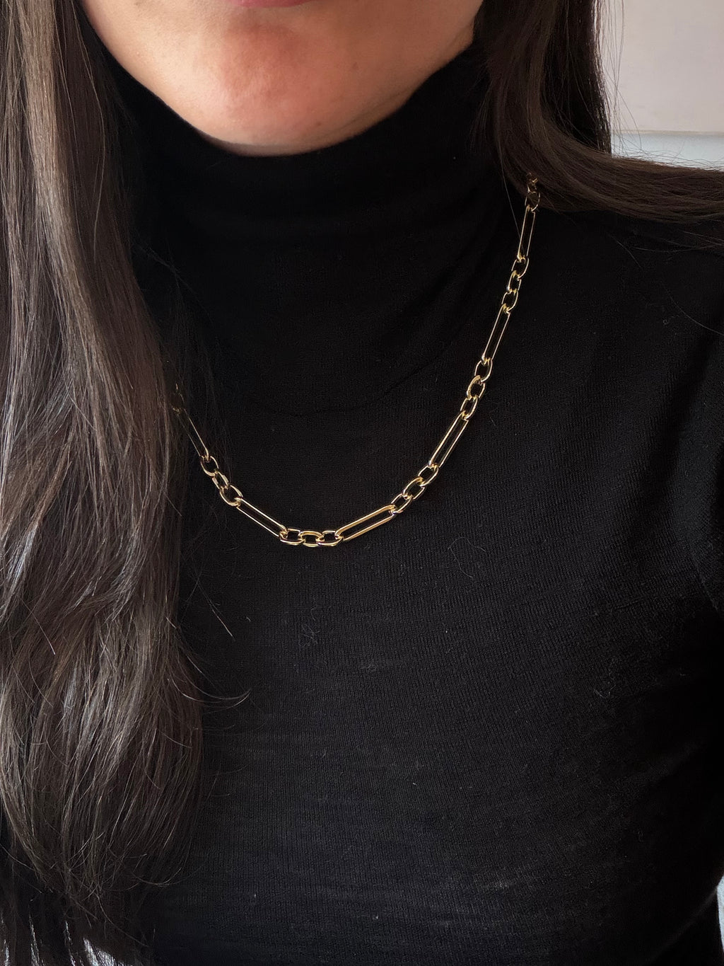 Elongated Paperclip Chain