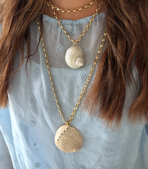 Flat Shell Necklace